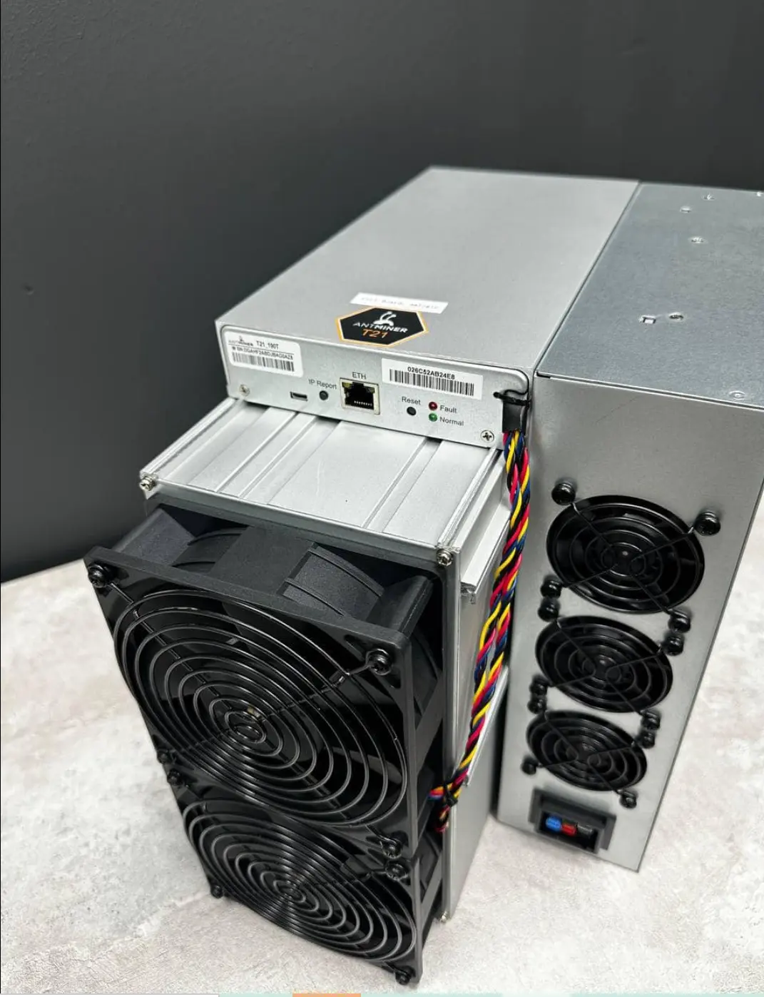 BITMAIN Antminer T21 180T